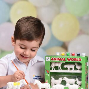 Alternative view of Animales Con Pinturas